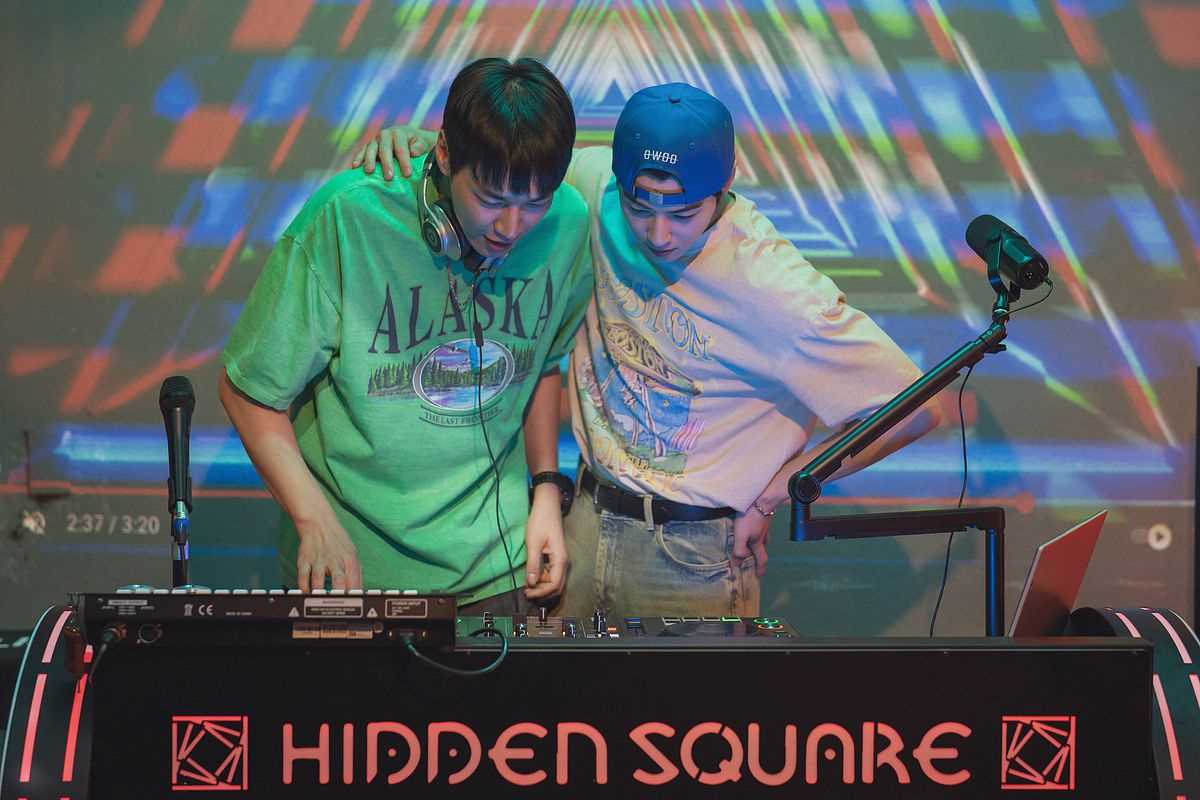 夸克网盘《放飞旅行团》在线观看百度云电影免费观看阿里云盘HD1080P高清资源-热文榜资源